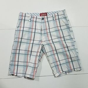 Levi's Plaid Shorts p25